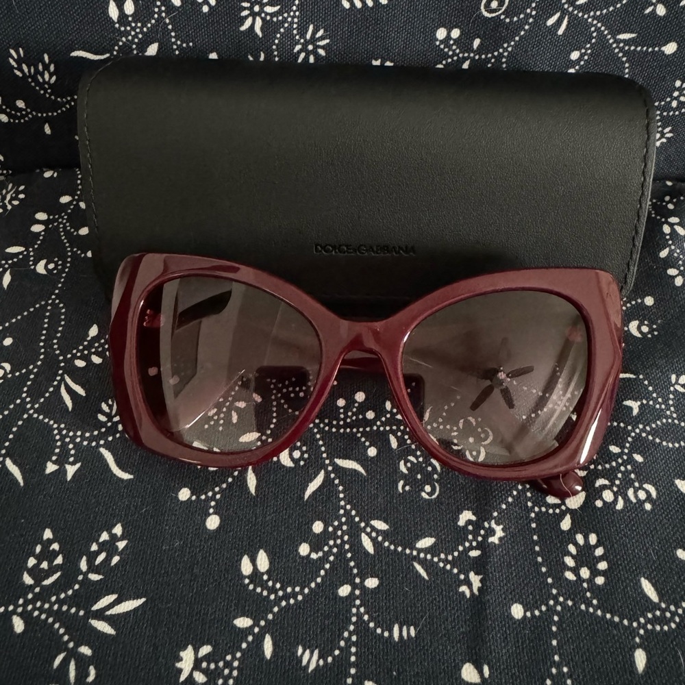 Women’s sunglasses